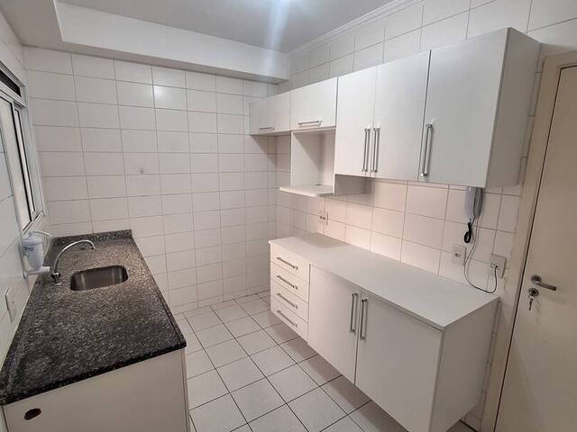 #111 - Apartamento para Venda em Barueri - SP