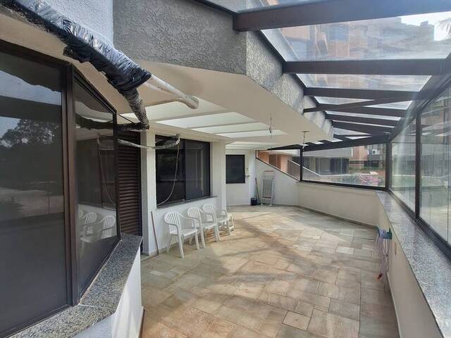 #152 - Apartamento para Venda em Barueri - SP