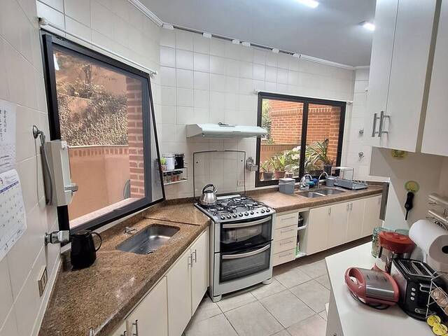 #152 - Apartamento para Venda em Barueri - SP